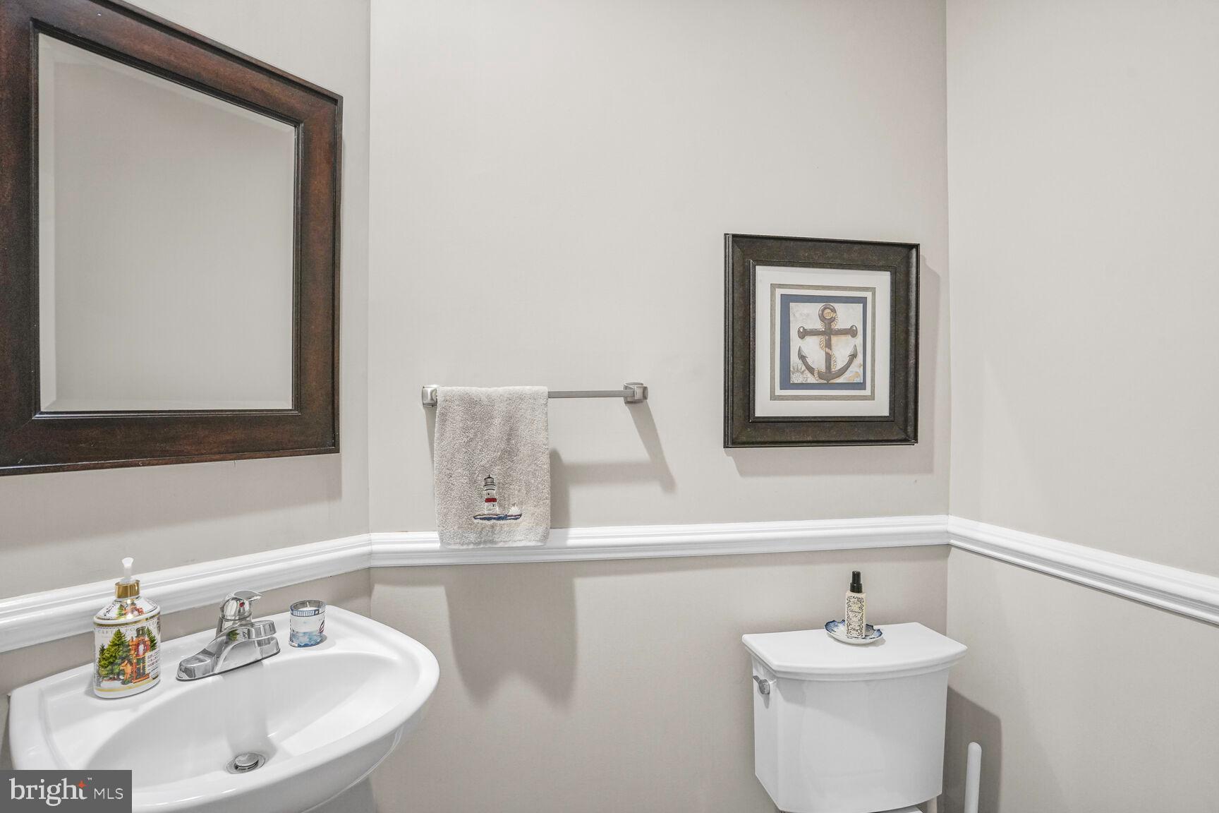 Woodbridge, Virginia, 22192, United States, 5 Bedrooms Bedrooms, ,5 BathroomsBathrooms,Residential,For Sale,1825491