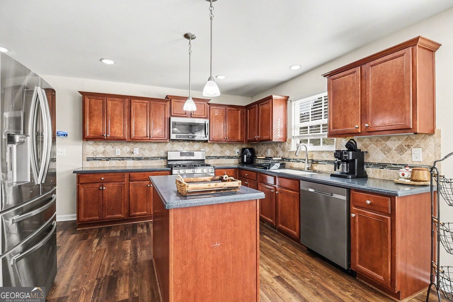 Cumming, Georgia, 30028, United States, 4 Bedrooms Bedrooms, ,4 BathroomsBathrooms,Residential,For Sale,2011406