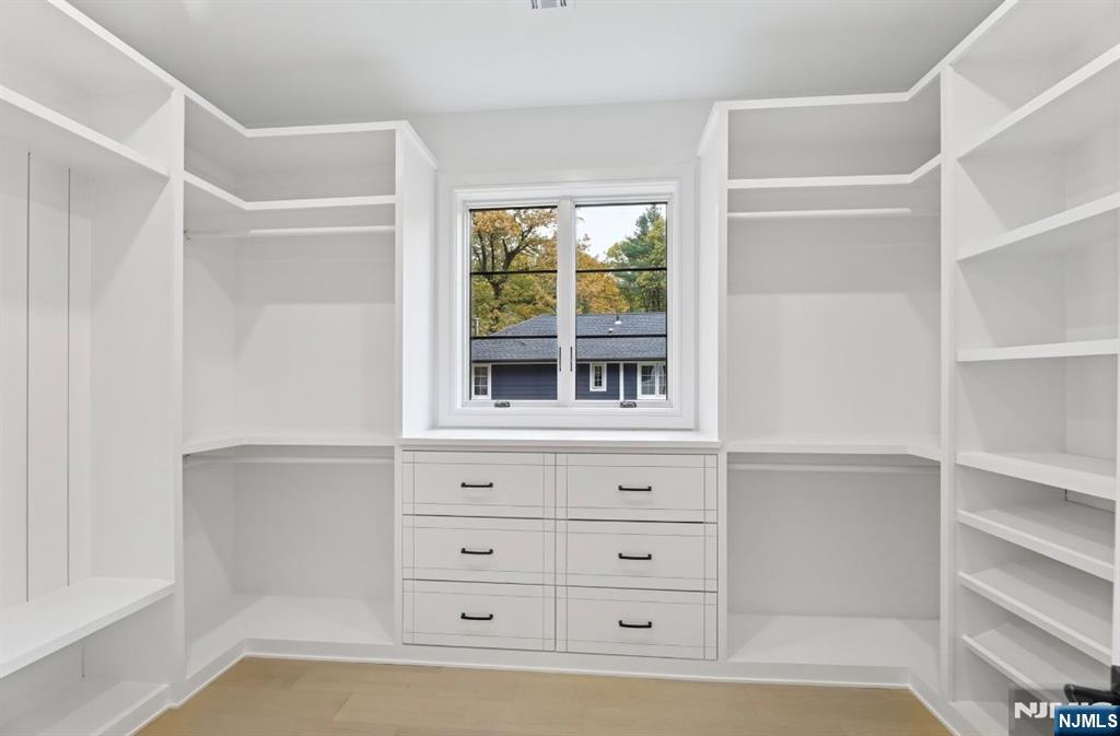 Haworth, New Jersey, 07641, United States, 6 Bedrooms Bedrooms, ,7 BathroomsBathrooms,Residential,For Sale,1989640