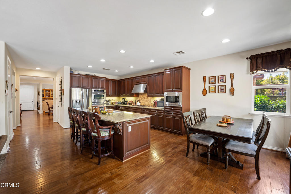 Camarillo, California, 93012, United States, 5 Bedrooms Bedrooms, ,5 BathroomsBathrooms,Residential,For Sale,1822749