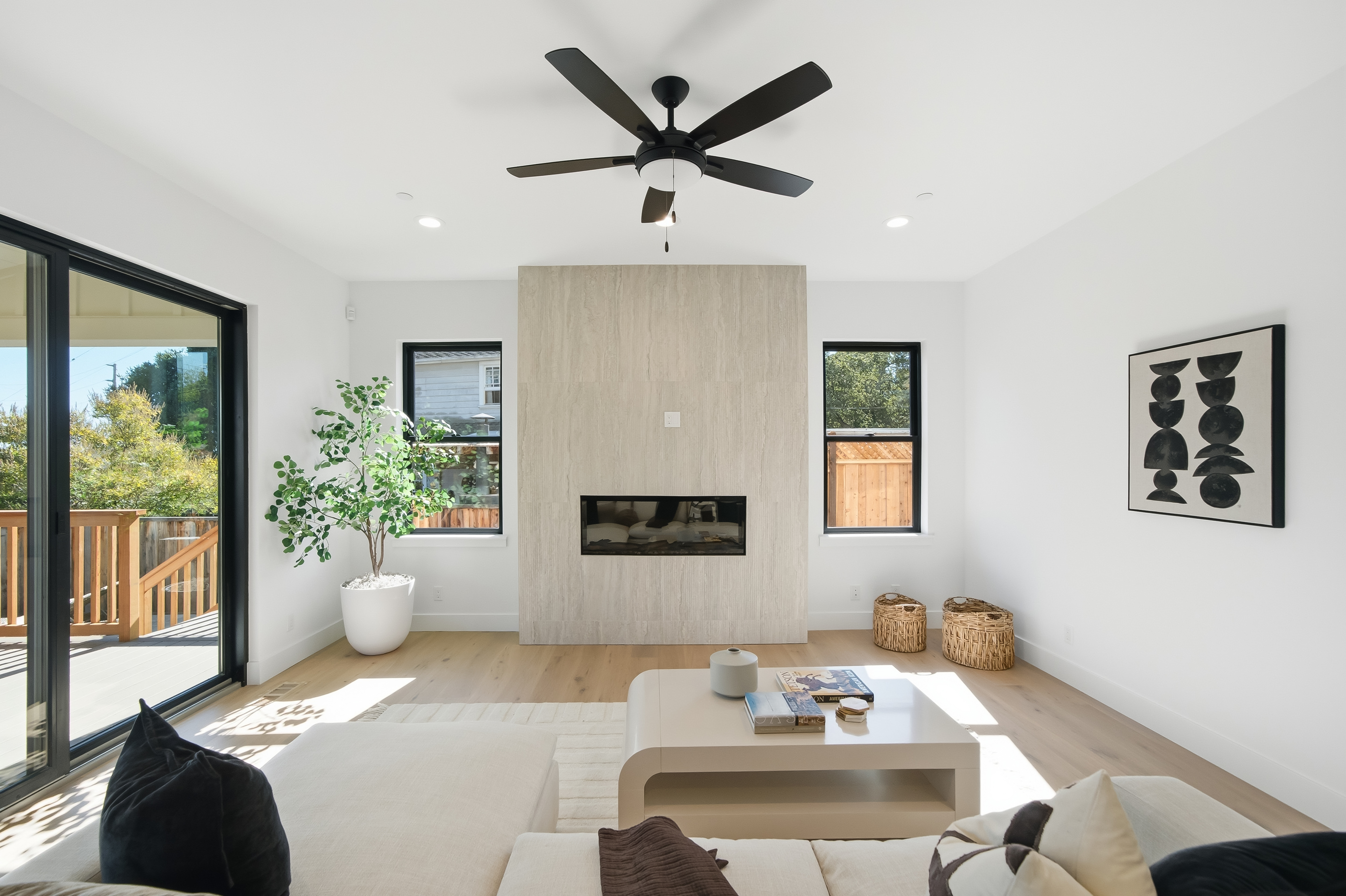  Quality New Construction in Emerald Hills - 物件實景