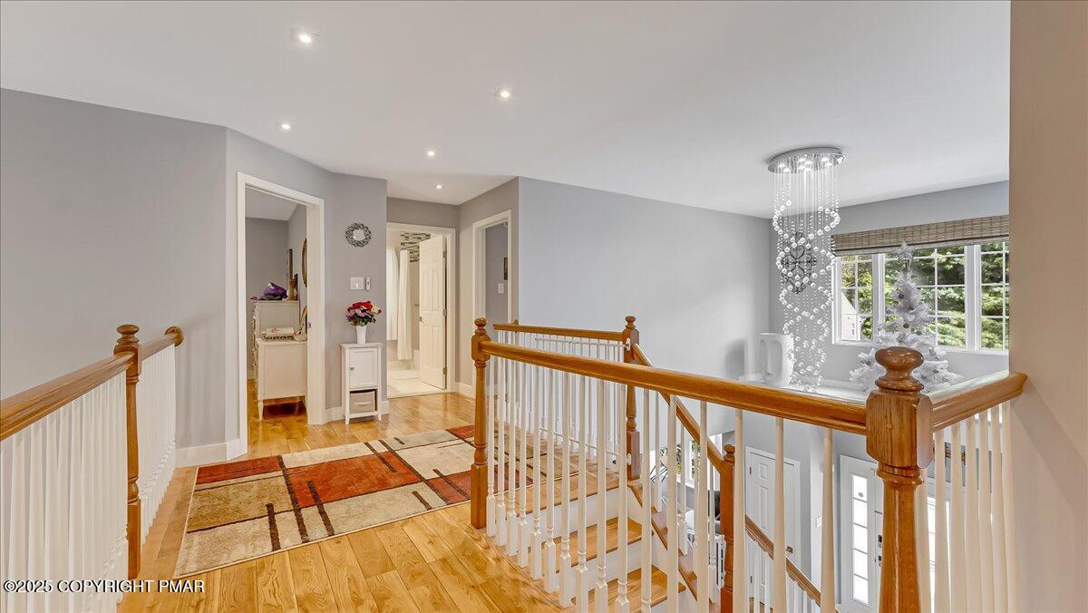 East Stroudsburg, Pennsylvania, 18302, United States, 5 Bedrooms Bedrooms, ,4 BathroomsBathrooms,Residential,For Sale,1980579