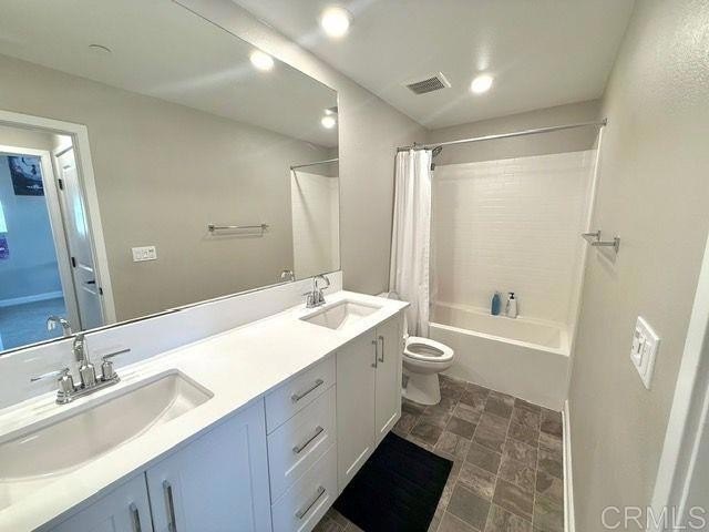 Chula Vista, California, 91915, United States, 4 Bedrooms Bedrooms, ,5 BathroomsBathrooms,Residential,For Sale,1889909