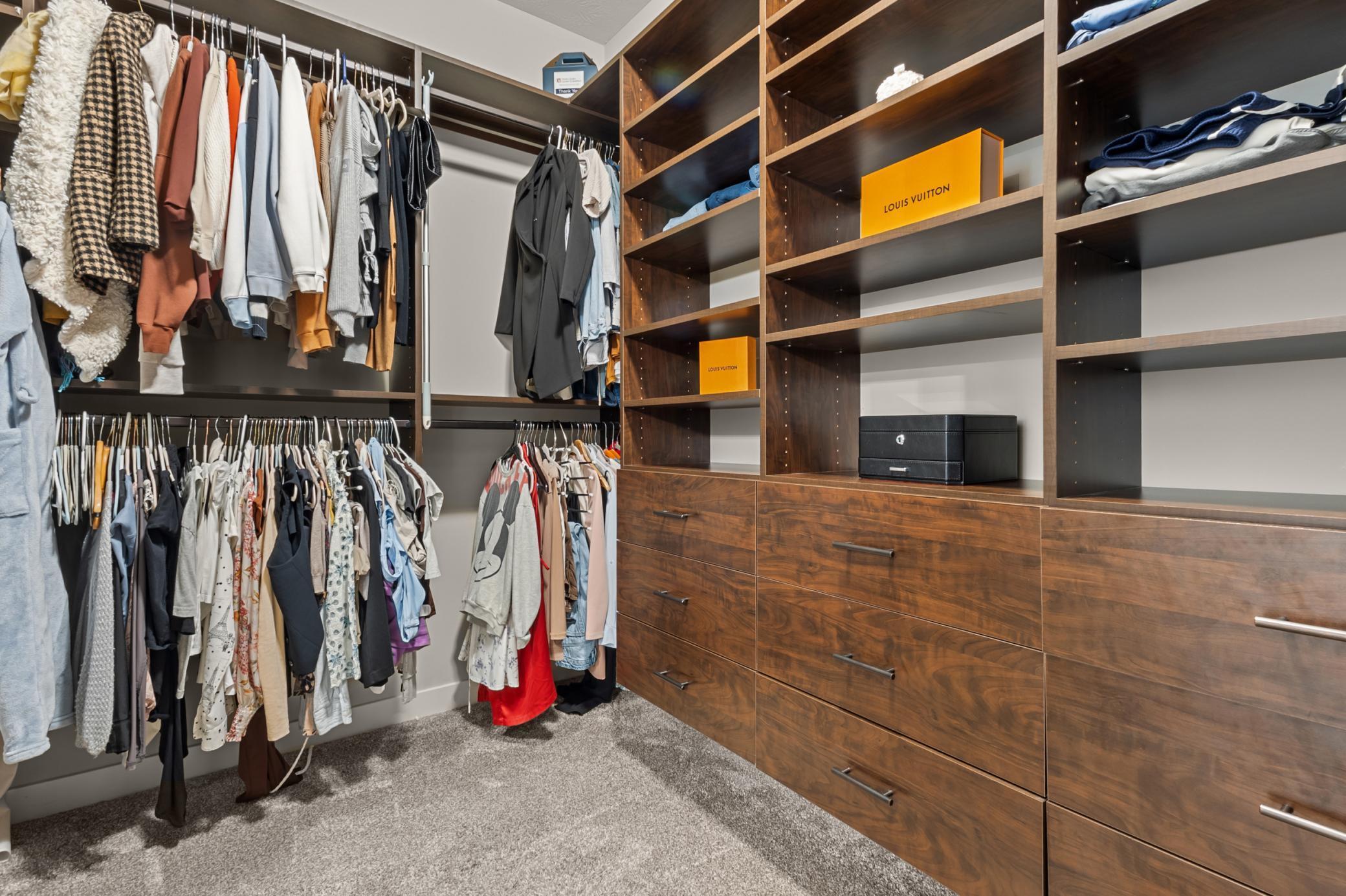 Dayton, Minnesota, 55327, United States, 5 Bedrooms Bedrooms, ,3 BathroomsBathrooms,Residential,For Sale,2001917