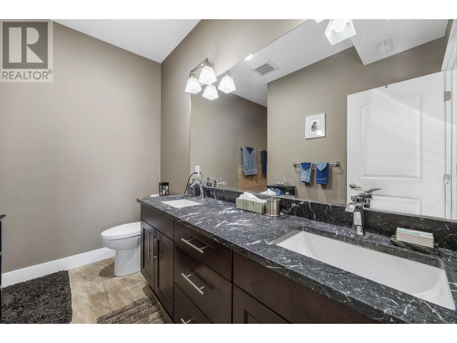 KELOWNA, British Columbia, V1X 7V3, CA, 4 Bedrooms Bedrooms, ,2 BathroomsBathrooms,Residential,For Sale,1948769
