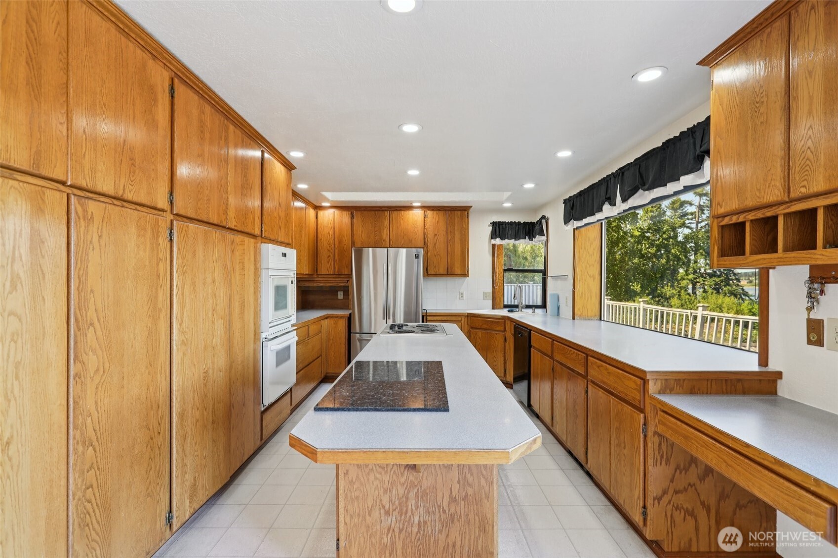 Marysville, Washington, 98271, United States, 4 Bedrooms Bedrooms, ,4 BathroomsBathrooms,Residential,For Sale,1984070