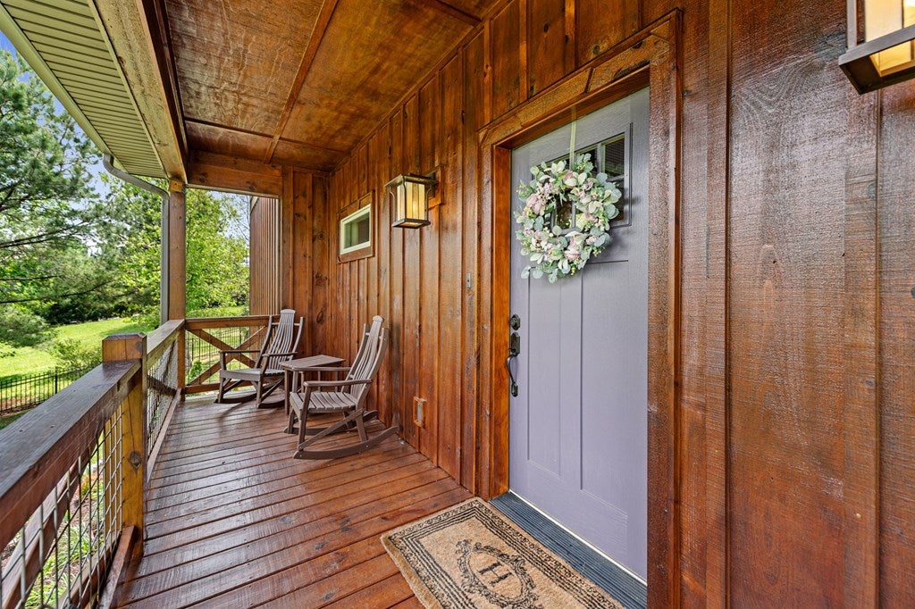 Blairsville, Georgia, 30512, United States, 4 Bedrooms Bedrooms, ,3 BathroomsBathrooms,Residential,For Sale,1876280