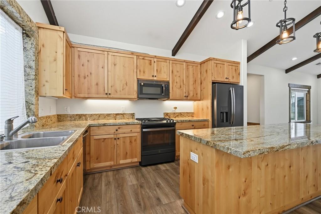 Middletown, California, 95461, United States, 3 Bedrooms Bedrooms, ,2 BathroomsBathrooms,Residential,For Sale,2006126