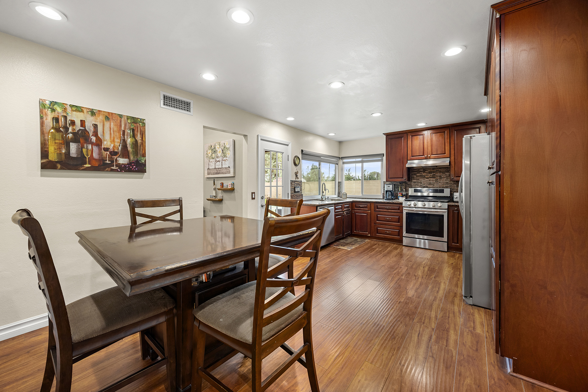 Orange, California, 92865, United States, 3 Bedrooms Bedrooms, ,1 BathroomBathrooms,Residential,For Sale,2008616