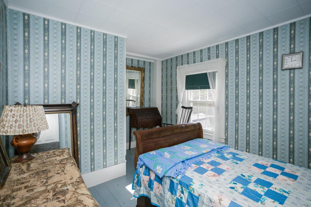 Farmington, Maine, 04938, United States, 5 Bedrooms Bedrooms, ,3 BathroomsBathrooms,Residential,For Sale,1960728