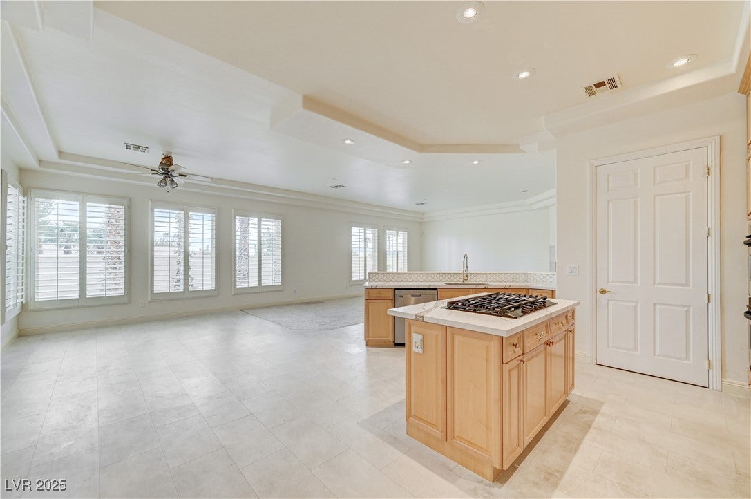 Las Vegas, Nevada, 89117, United States, 4 Bedrooms Bedrooms, ,5 BathroomsBathrooms,Residential,For Sale,2005418