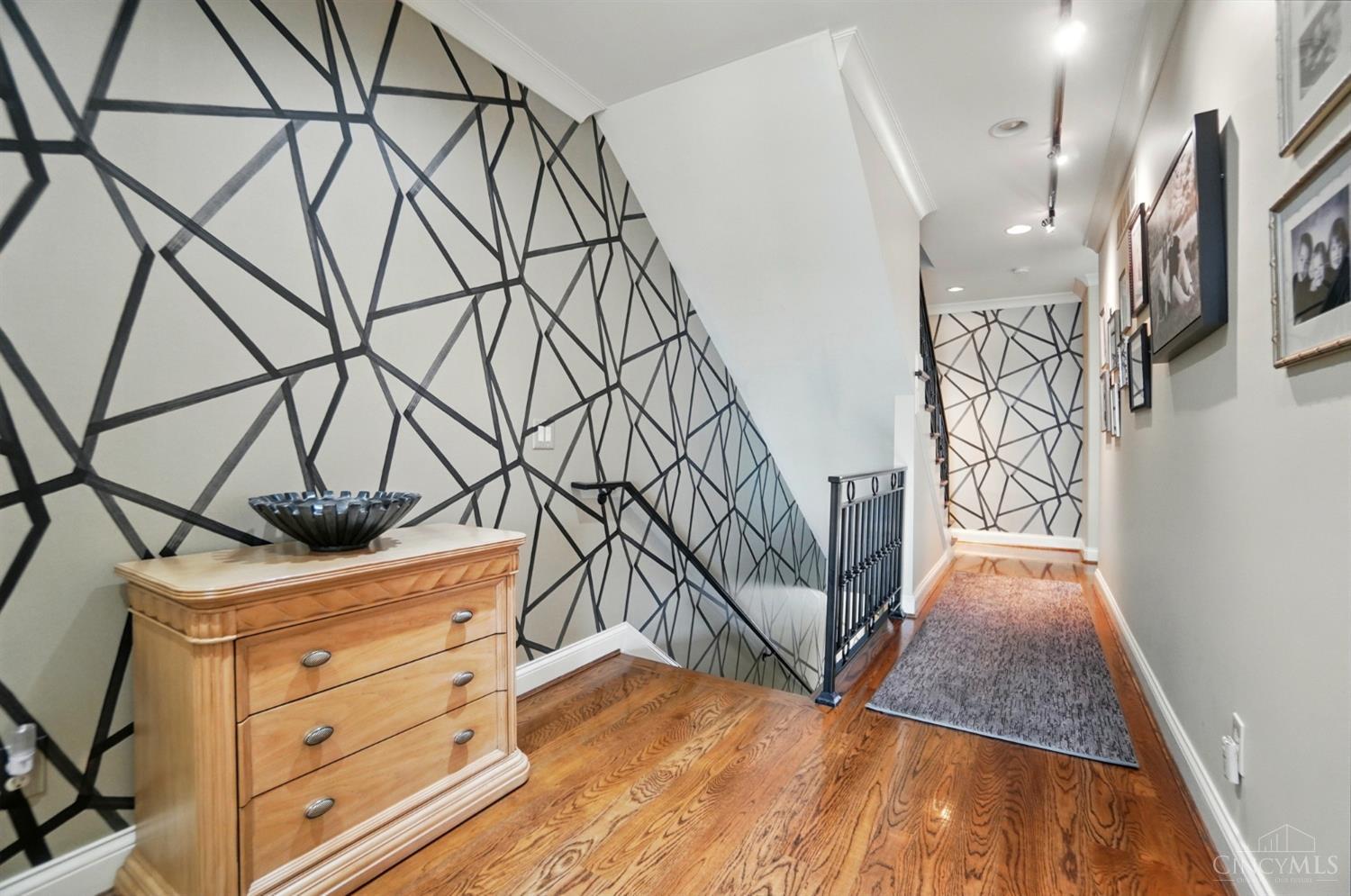 Cincinnati, Ohio, 45202, United States, 3 Bedrooms Bedrooms, ,4 BathroomsBathrooms,Residential,For Sale,1850372