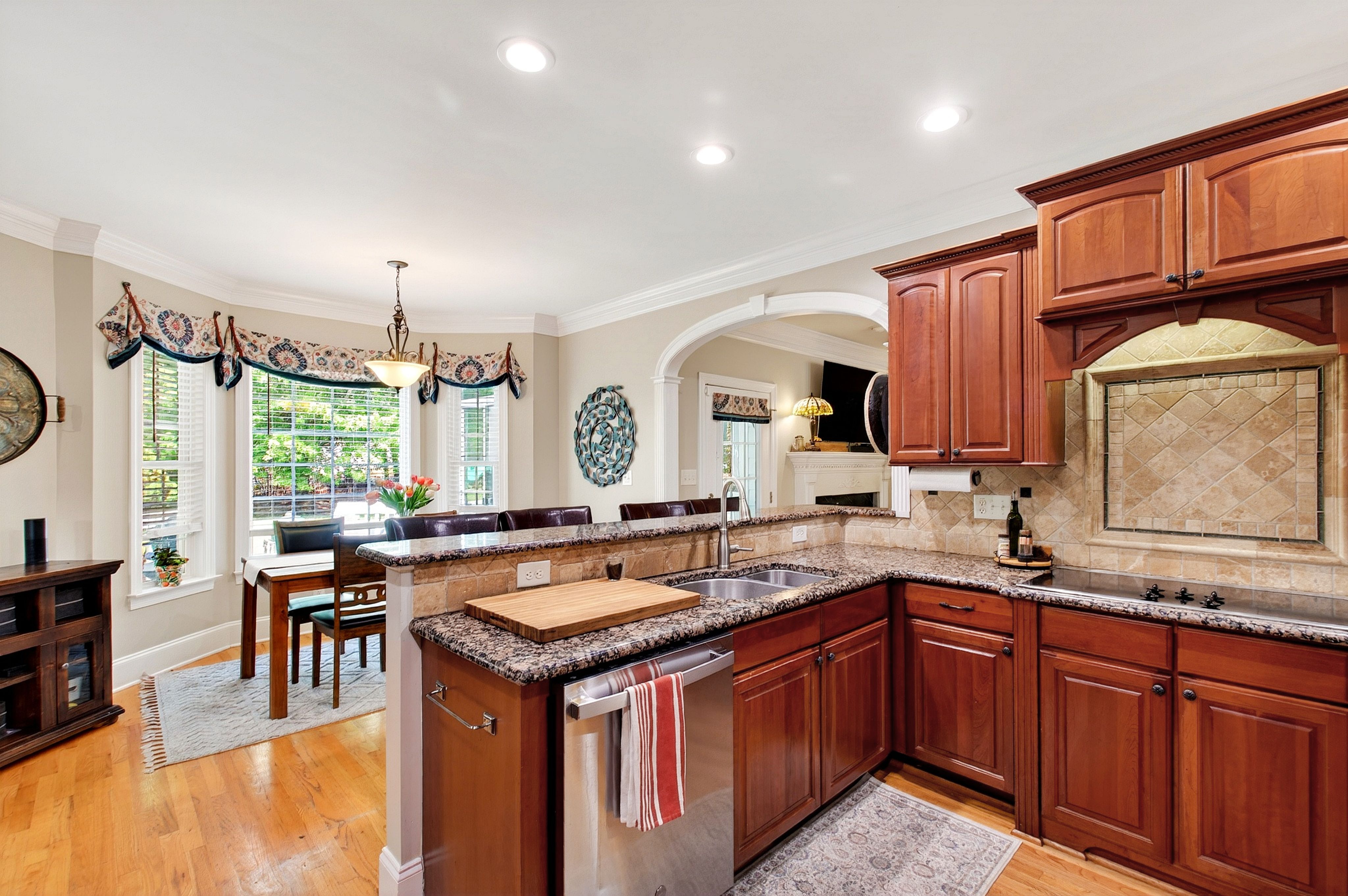  1305 Brook Hill Drive, Clayton, NC 27520 - 物件實景