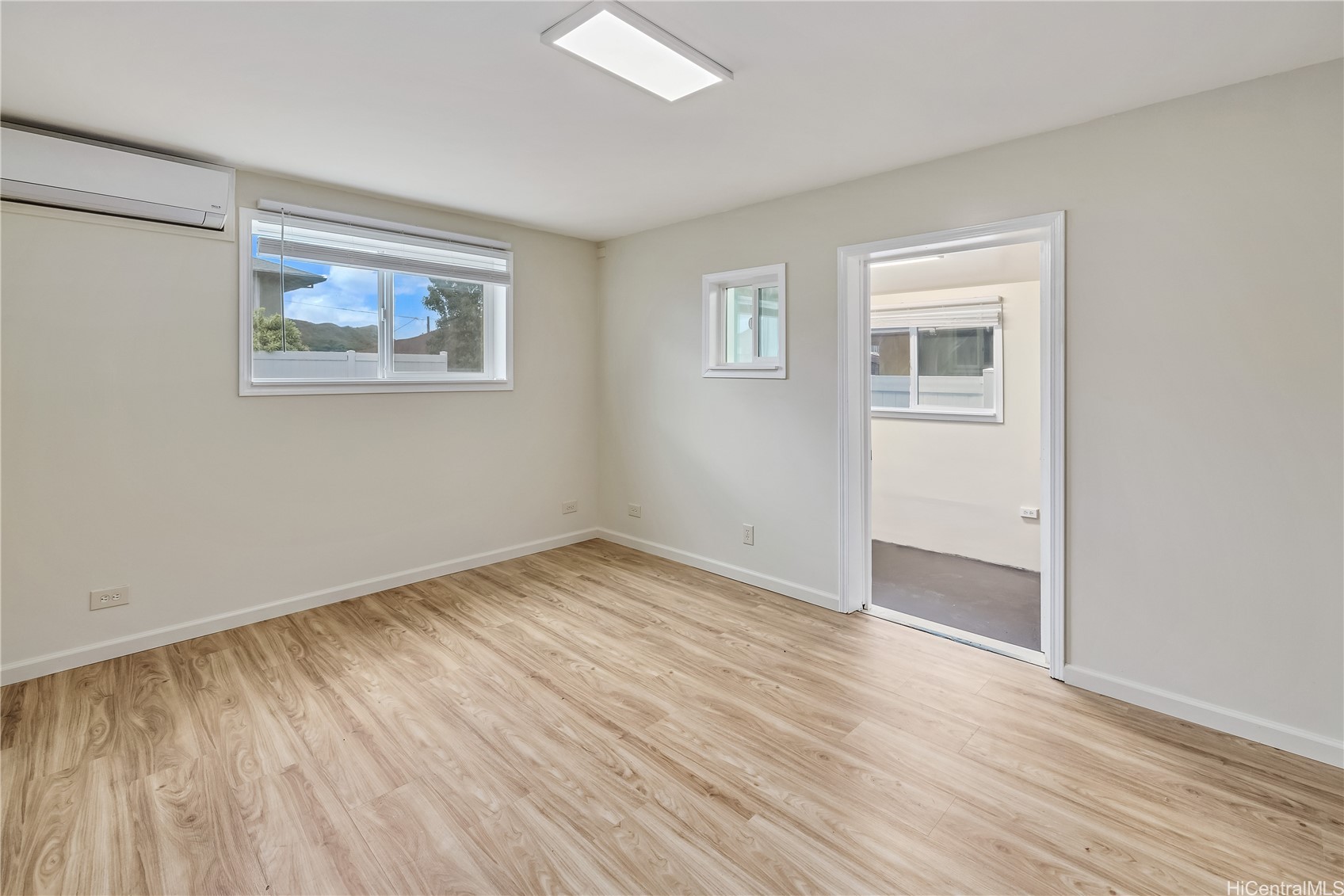 Honolulu, Hawaii, 96817, United States, 5 Bedrooms Bedrooms, ,2 BathroomsBathrooms,Residential,For Sale,1826536