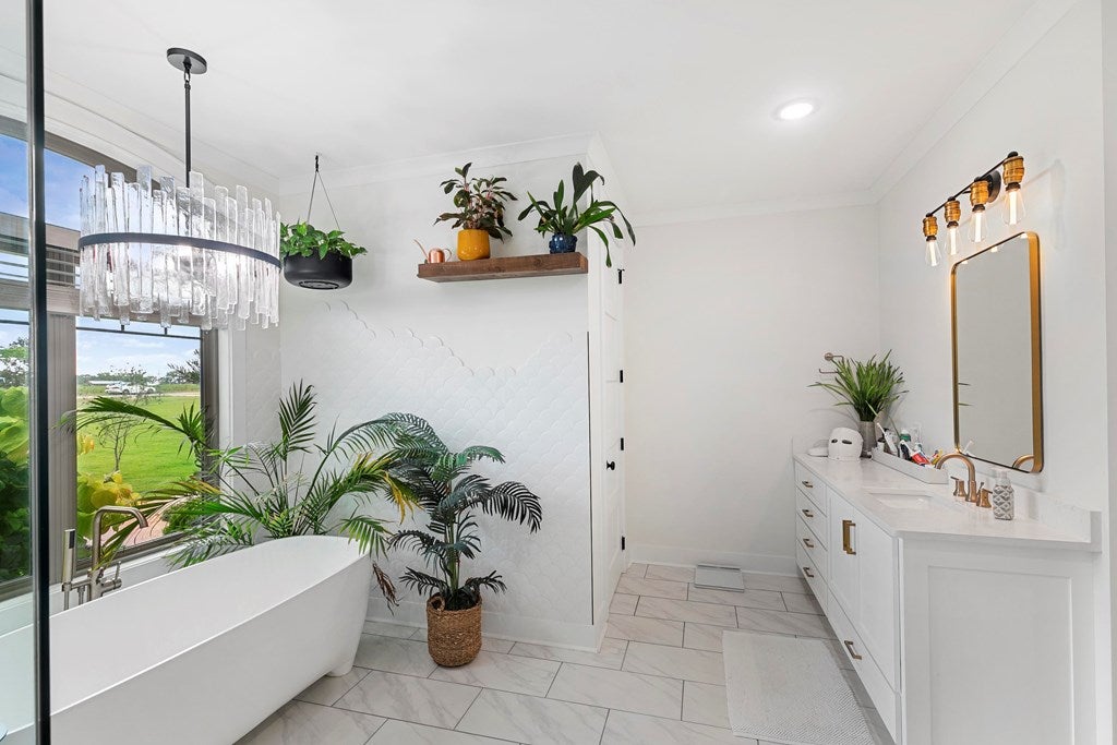 Newton, Alabama, 36352, United States, 4 Bedrooms Bedrooms, ,3 BathroomsBathrooms,Residential,For Sale,1989704