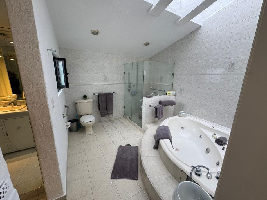 Lerma, Estado de méxico, 52005, Mexico, 4 Bedrooms Bedrooms, ,4 BathroomsBathrooms,Residential,For Sale,2001864