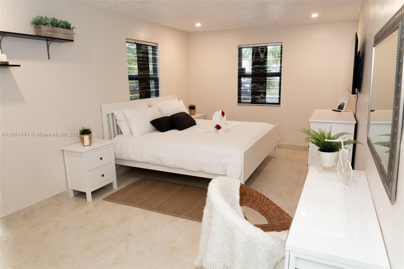 Dania Beach, Florida, 33004, United States, 3 Bedrooms Bedrooms, ,2 BathroomsBathrooms,Residential,For Sale,1926458