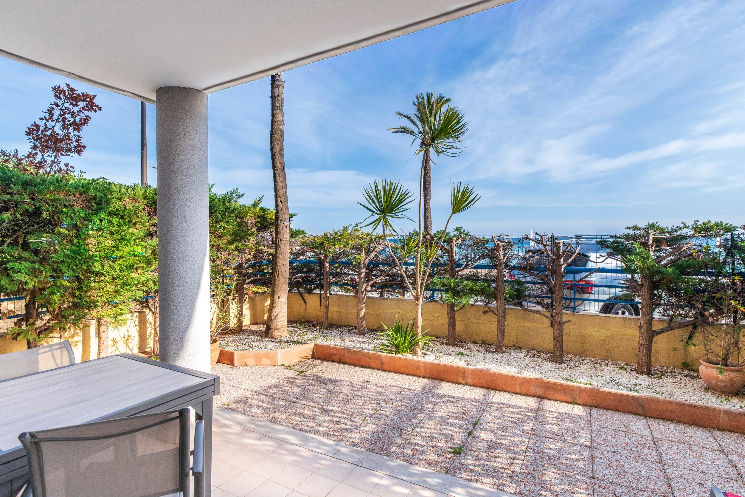  One bedroom garden apartment steps from the beach in Roquebrune-Cap-Martin near… - 物件實景