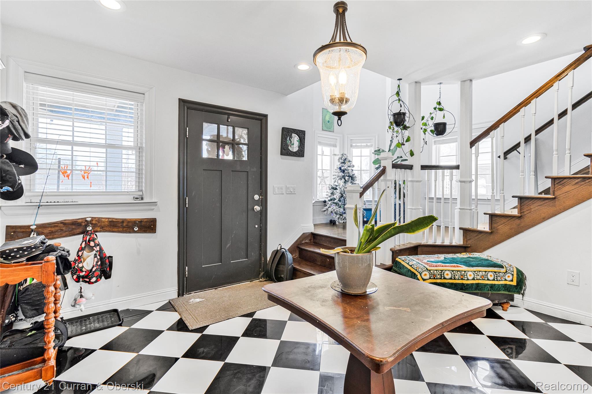 Dearborn, Michigan, 48124, United States, 4 Bedrooms Bedrooms, ,3 BathroomsBathrooms,Residential,For Sale,1921247