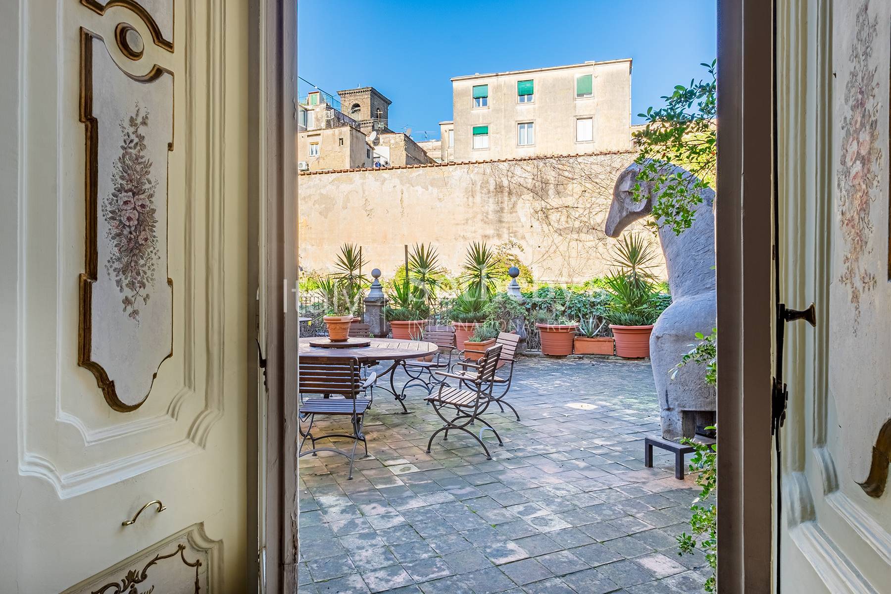  Monumental Renaissance mansion in the Naples historical center - 物件實景