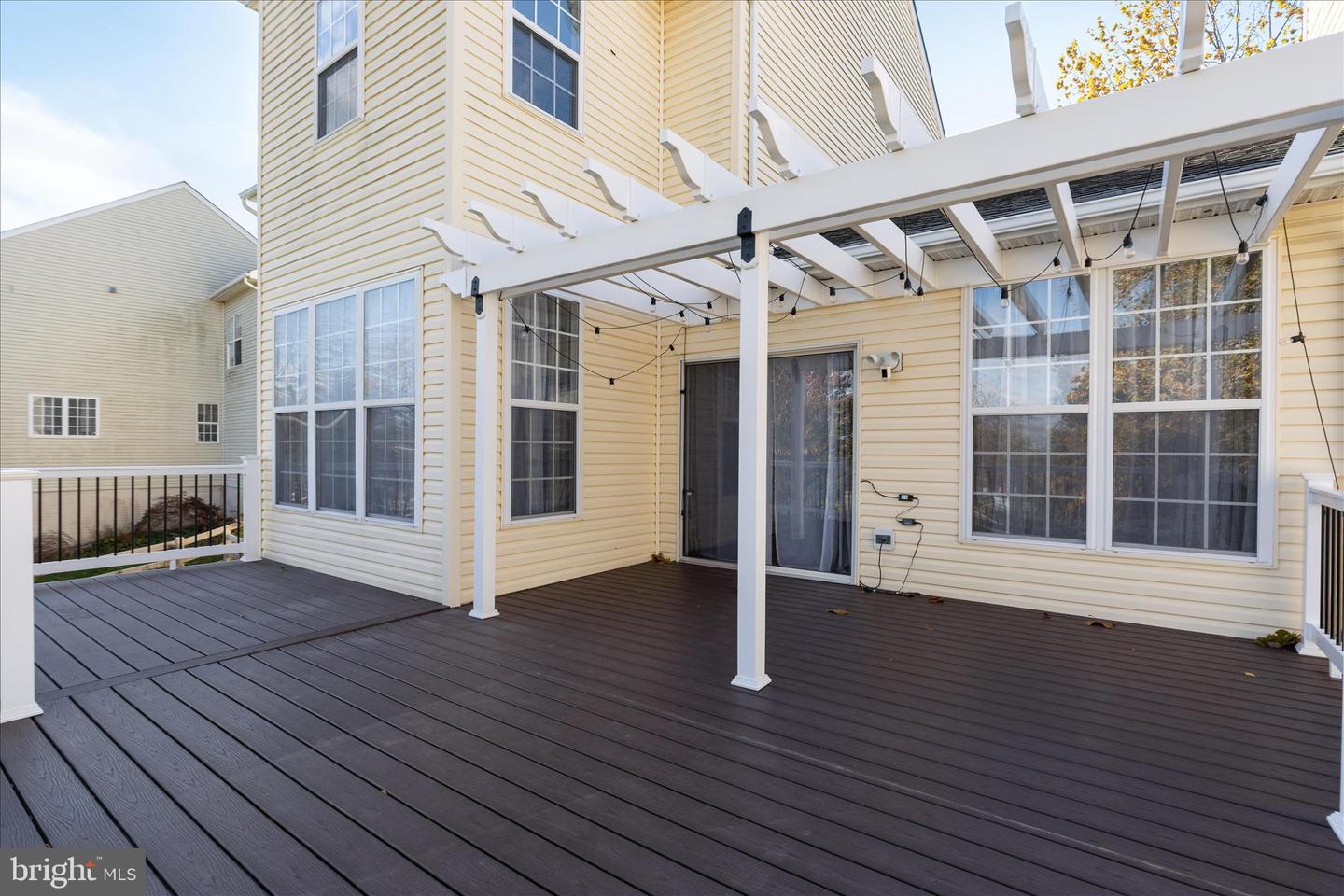 Round Hill, Virginia, 20141, United States, 4 Bedrooms Bedrooms, ,4 BathroomsBathrooms,Residential,For Sale,1987727