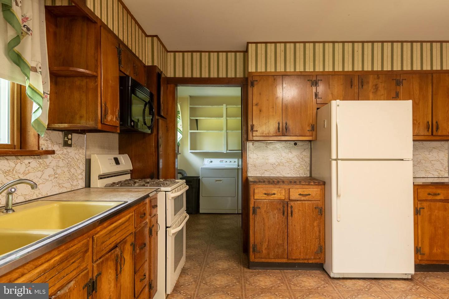 Washington, New Jersey, 07882, United States, 3 Bedrooms Bedrooms, ,2 BathroomsBathrooms,Residential,For Sale,1911658