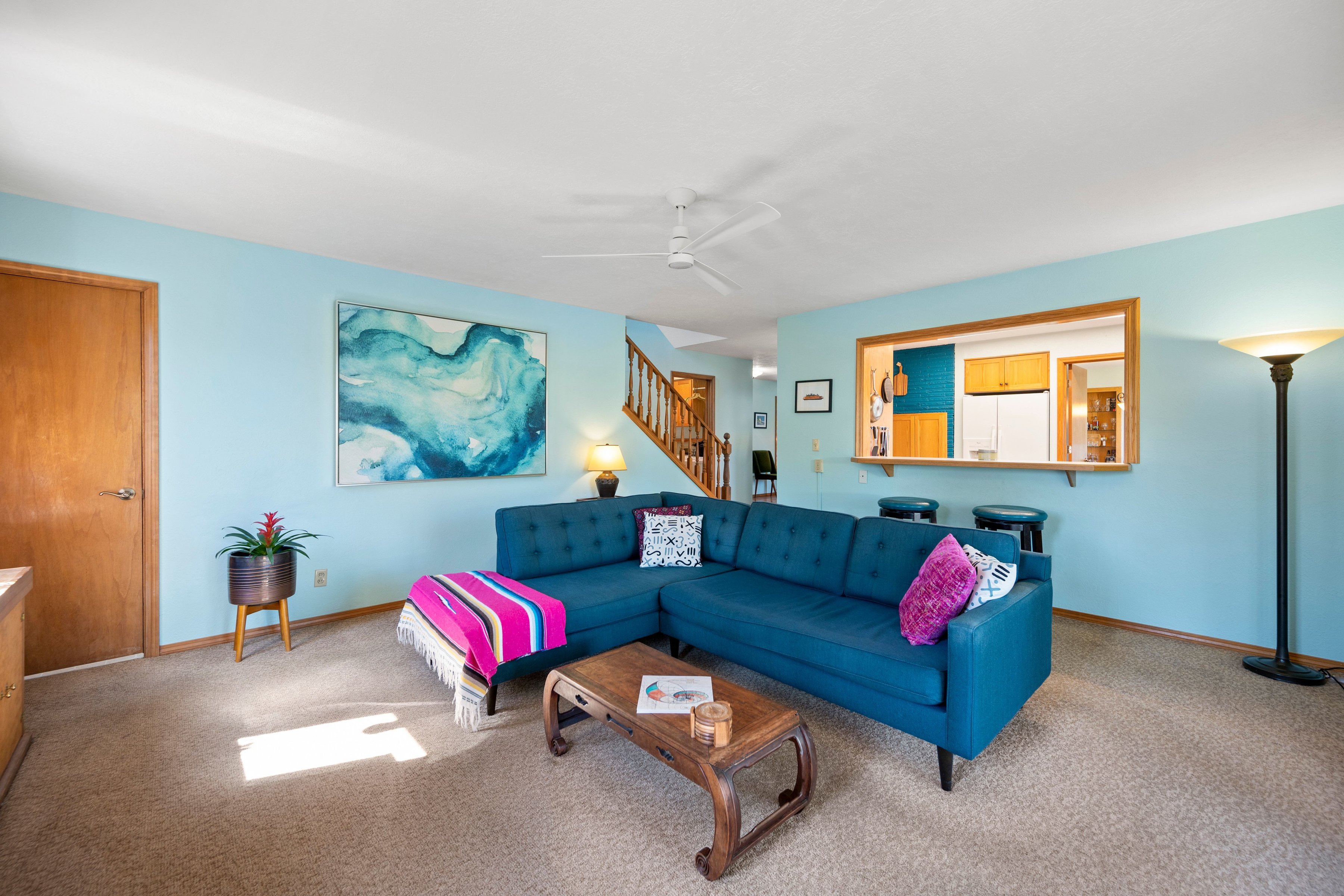  Timeless Mid-Century Design with Sunroom Living and Garden Oasis - 物件實景