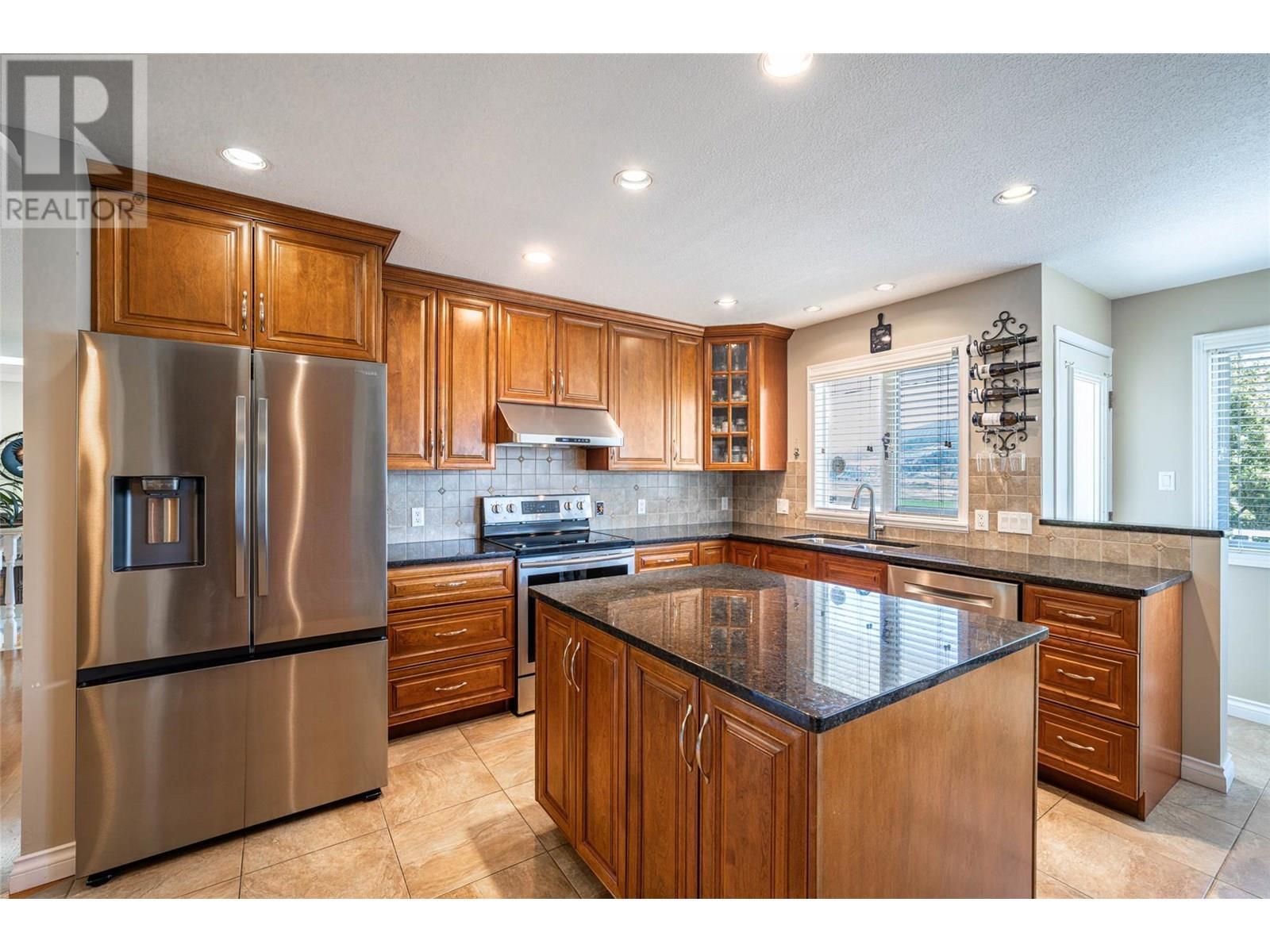 VERNON, British Columbia, V1H 1X1, CA, 4 Bedrooms Bedrooms, ,3 BathroomsBathrooms,Residential,For Sale,1948801