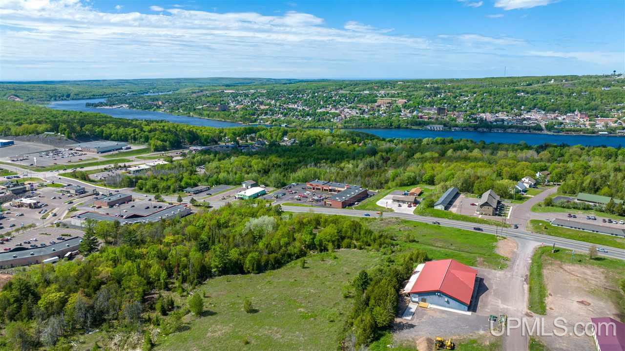 Houghton, Michigan, 49931, United States, ,Residential,For Sale,1923073