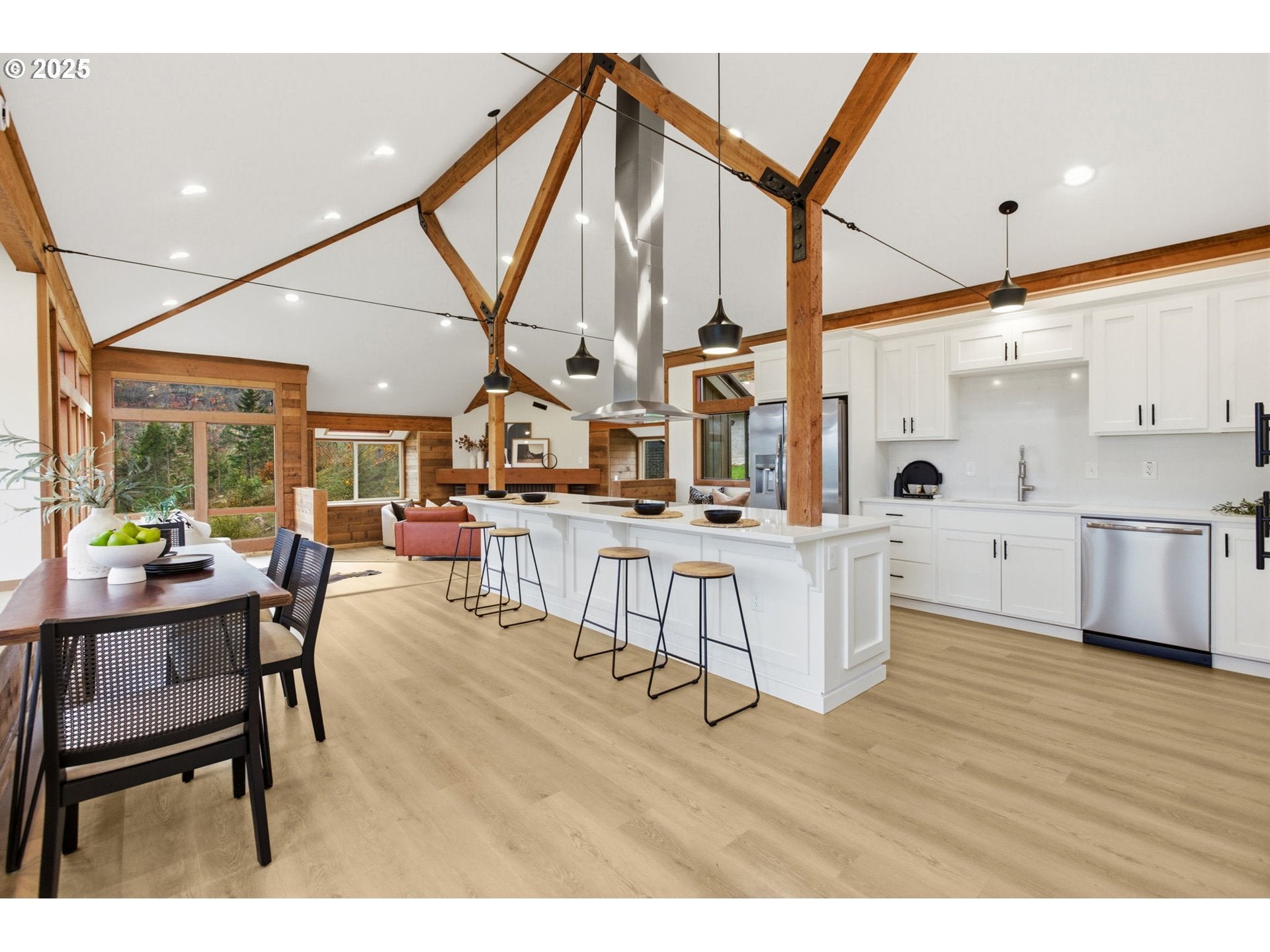 PleasantHill, Oregon, 97455, United States, 5 Bedrooms Bedrooms, ,3 BathroomsBathrooms,Residential,For Sale,1994708