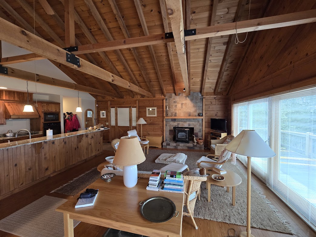 Warrensville, North Carolina, 28693, United States, 2 Bedrooms Bedrooms, ,2 BathroomsBathrooms,Residential,For Sale,1982340