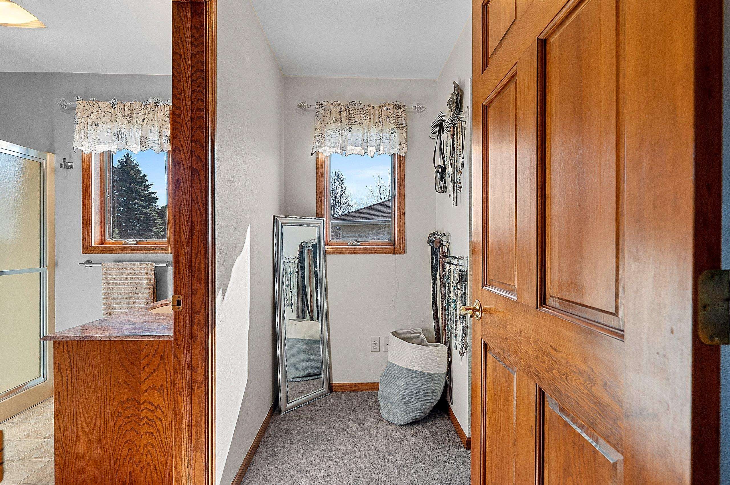 GREEN BAY, Wisconsin, 54313, United States, 4 Bedrooms Bedrooms, ,4 BathroomsBathrooms,Residential,For Sale,2048613