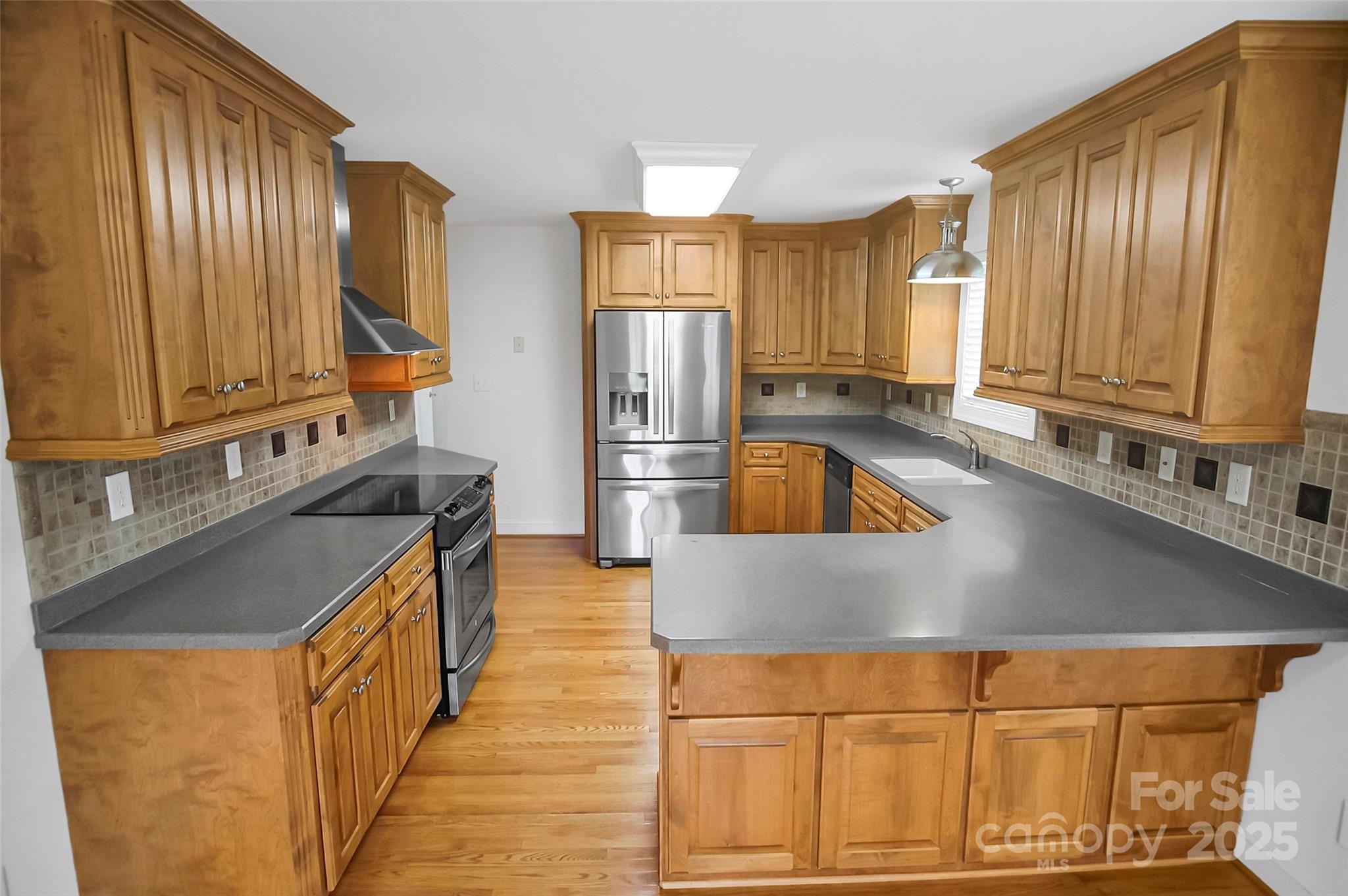 Cherryville, North Carolina, 28021, United States, 3 Bedrooms Bedrooms, ,3 BathroomsBathrooms,Residential,For Sale,1885225