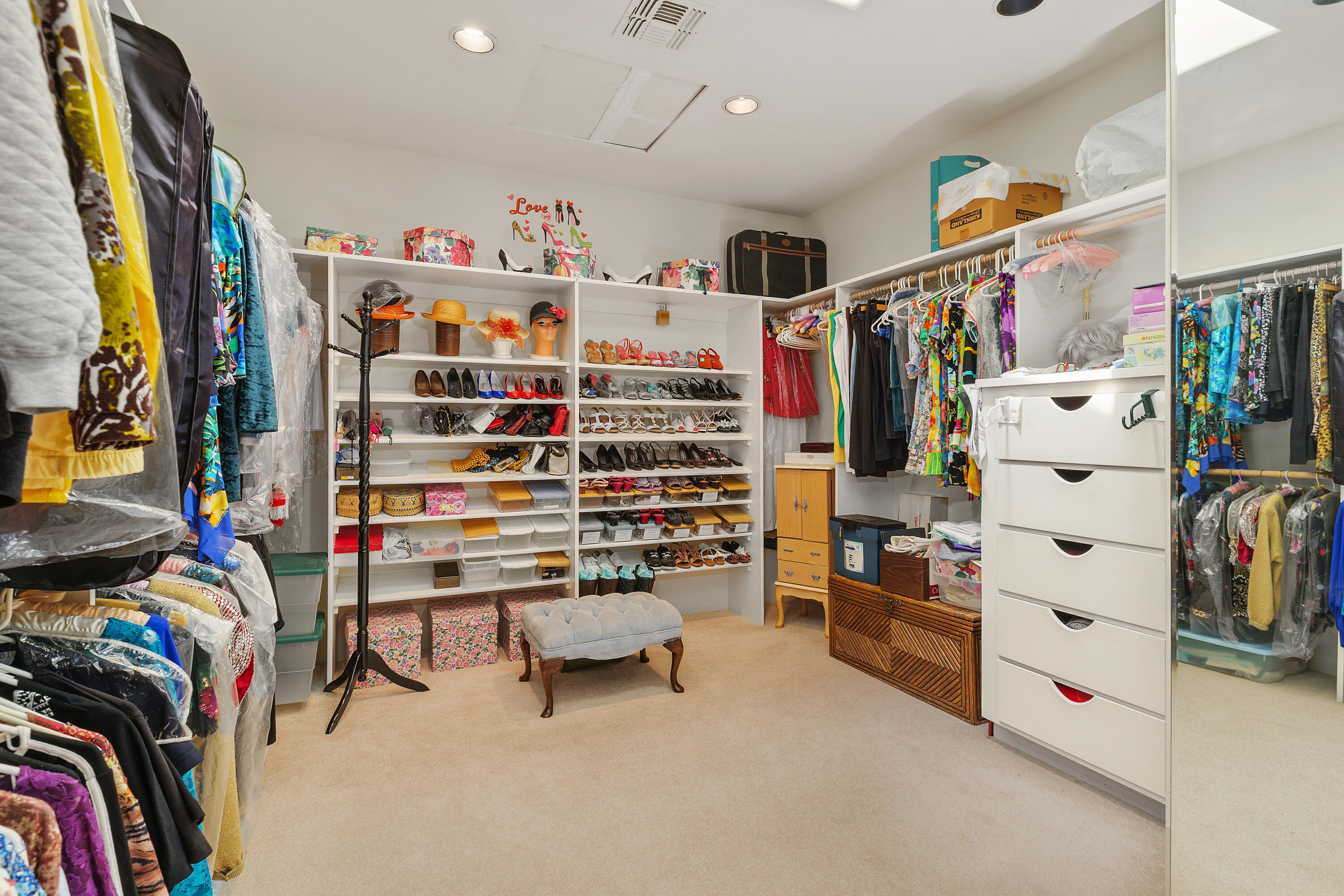 Palm Desert, California, 92211, United States, 4 Bedrooms Bedrooms, ,5 BathroomsBathrooms,Residential,For Sale,1857873