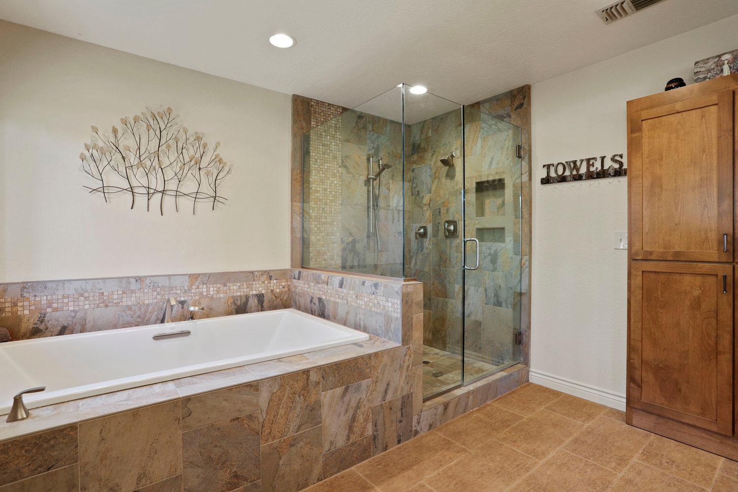 Coulterville, California, 95311, United States, 3 Bedrooms Bedrooms, ,4 BathroomsBathrooms,Residential,For Sale,1792309