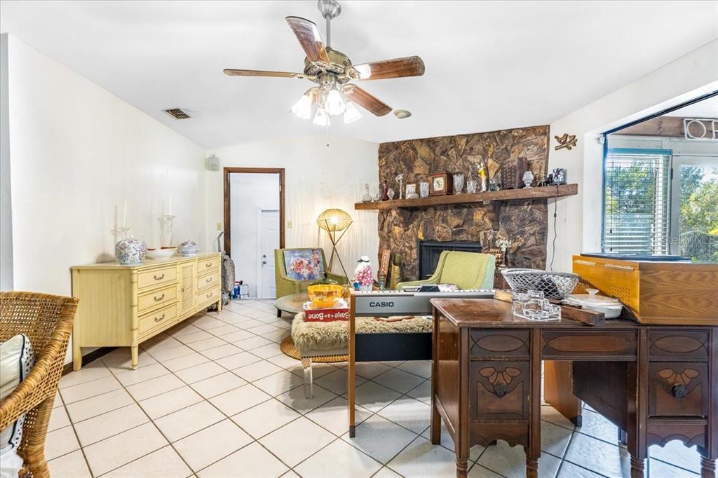 Tampa, Florida, 33626, United States, 3 Bedrooms Bedrooms, ,2 BathroomsBathrooms,Residential,For Sale,1992927