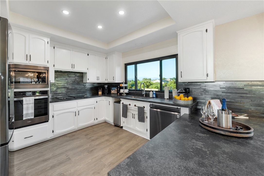 Temecula, California, 92592, United States, 3 Bedrooms Bedrooms, ,3 BathroomsBathrooms,Residential,For Sale,2013729
