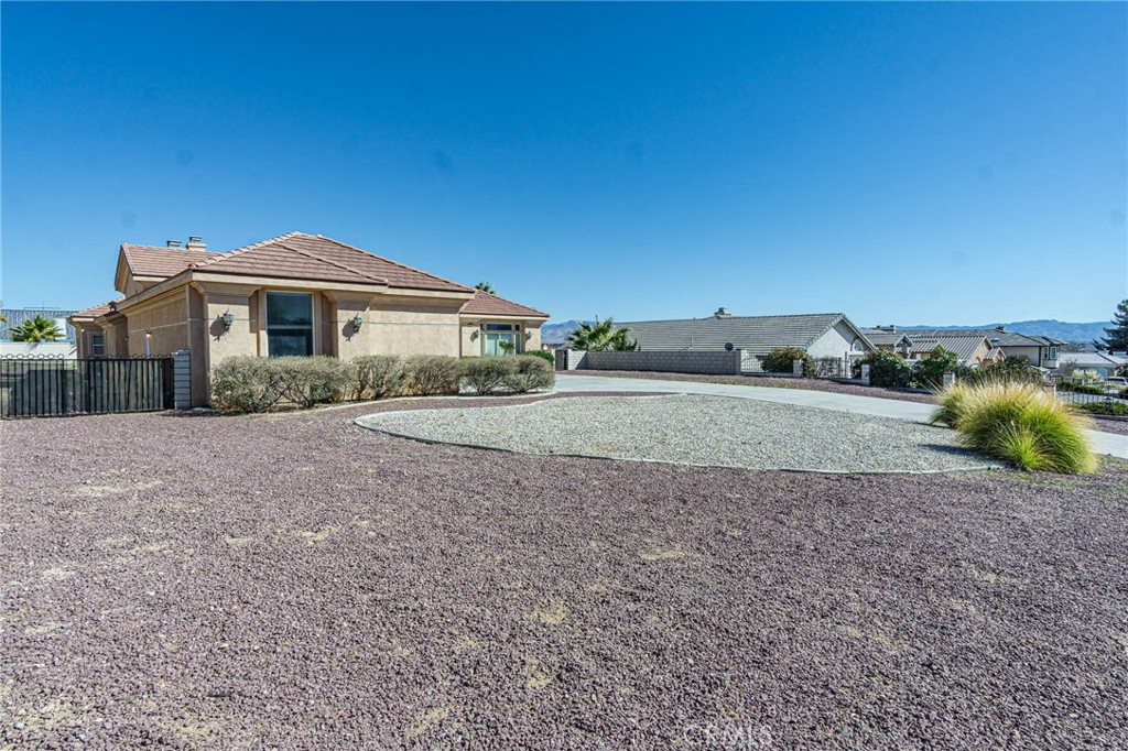 Apple Valley, California, 92307, United States, 5 Bedrooms Bedrooms, ,5 BathroomsBathrooms,Residential,For Sale,1978796