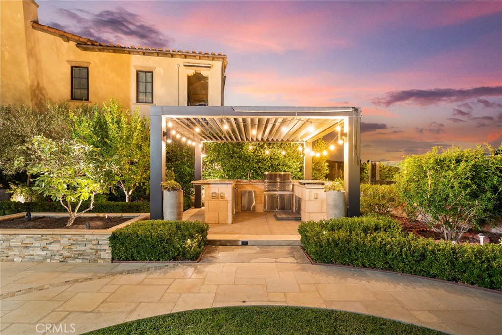 Irvine, California, 92602, United States, 5 Bedrooms Bedrooms, ,6 BathroomsBathrooms,Residential,For Sale,1982881