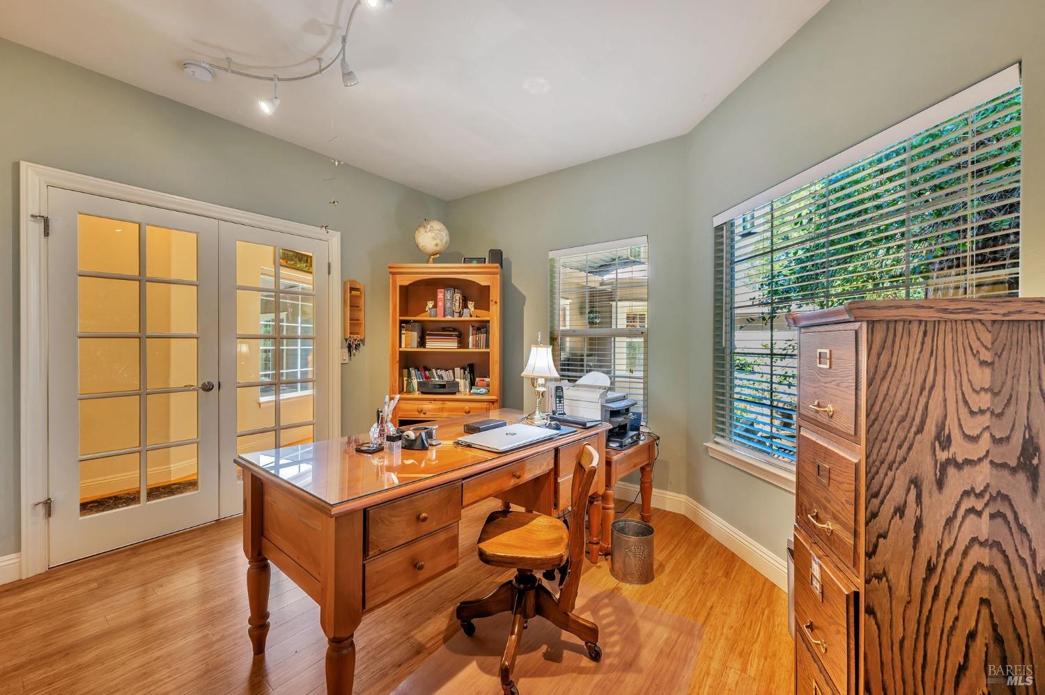 Sebastopol, California, 95472, United States, 4 Bedrooms Bedrooms, ,3 BathroomsBathrooms,Residential,For Sale,1989317