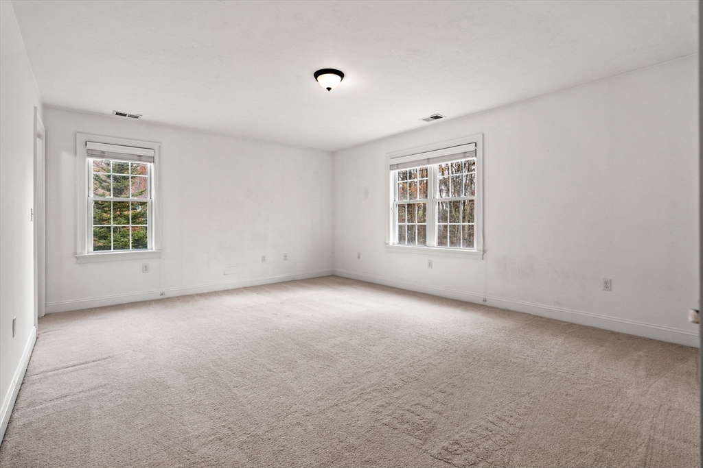 Groton, Massachusetts, 01450, United States, 3 Bedrooms Bedrooms, ,3 BathroomsBathrooms,Residential,For Sale,1987662