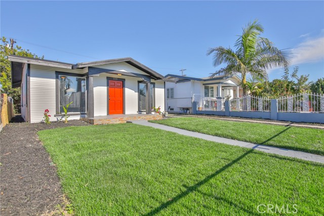 Los Angeles, California, 90044, United States, 2 Bedrooms Bedrooms, ,1 BathroomBathrooms,Residential,For Sale,2002532