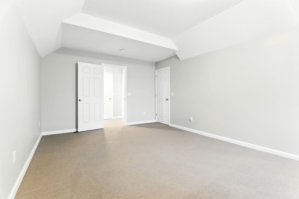 Southwick, Massachusetts, 01077, United States, 4 Bedrooms Bedrooms, ,4 BathroomsBathrooms,Residential,For Sale,1941042