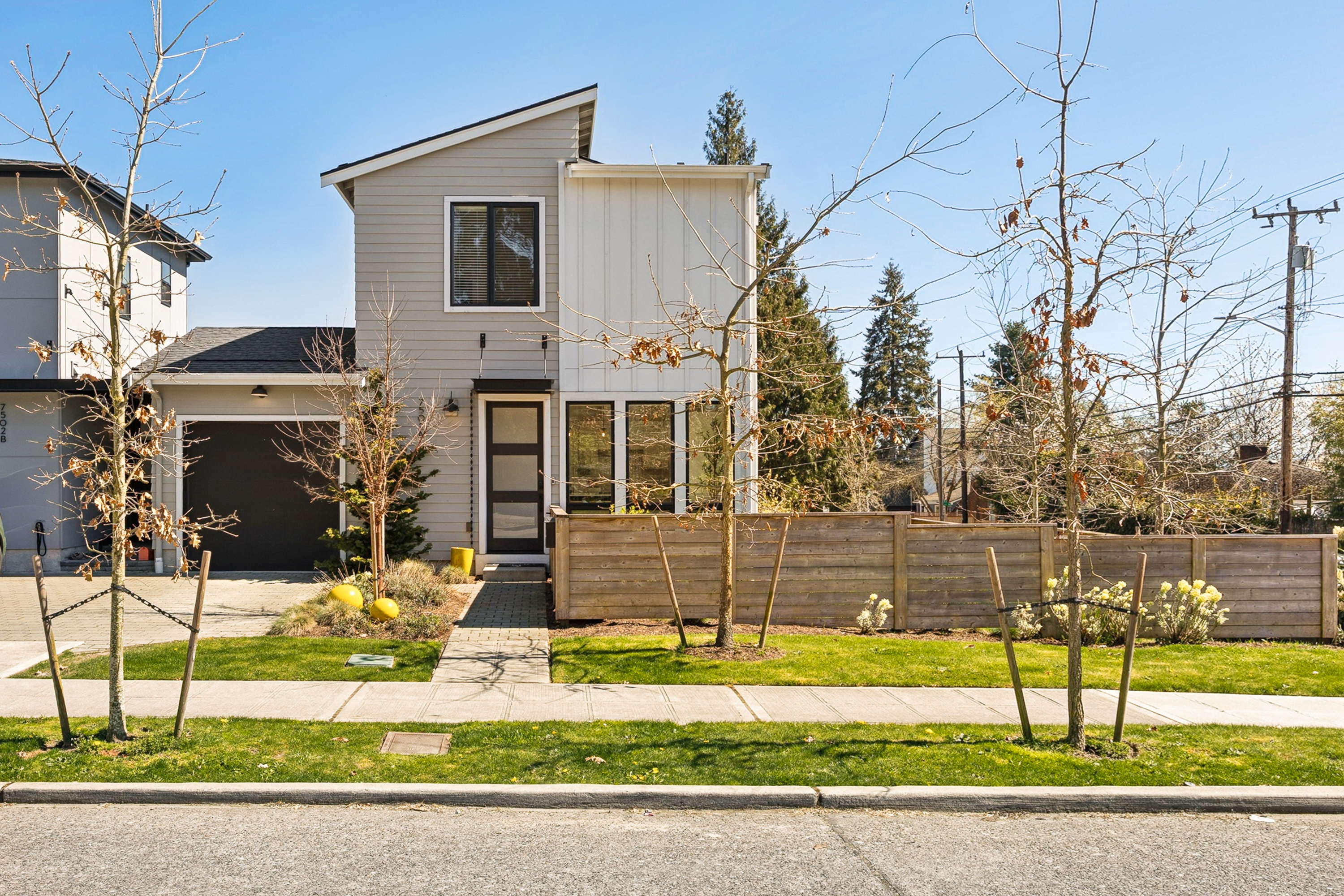  7502 32nd Ave NE Unit #A, Seattle, WA 98115 - 物件實景