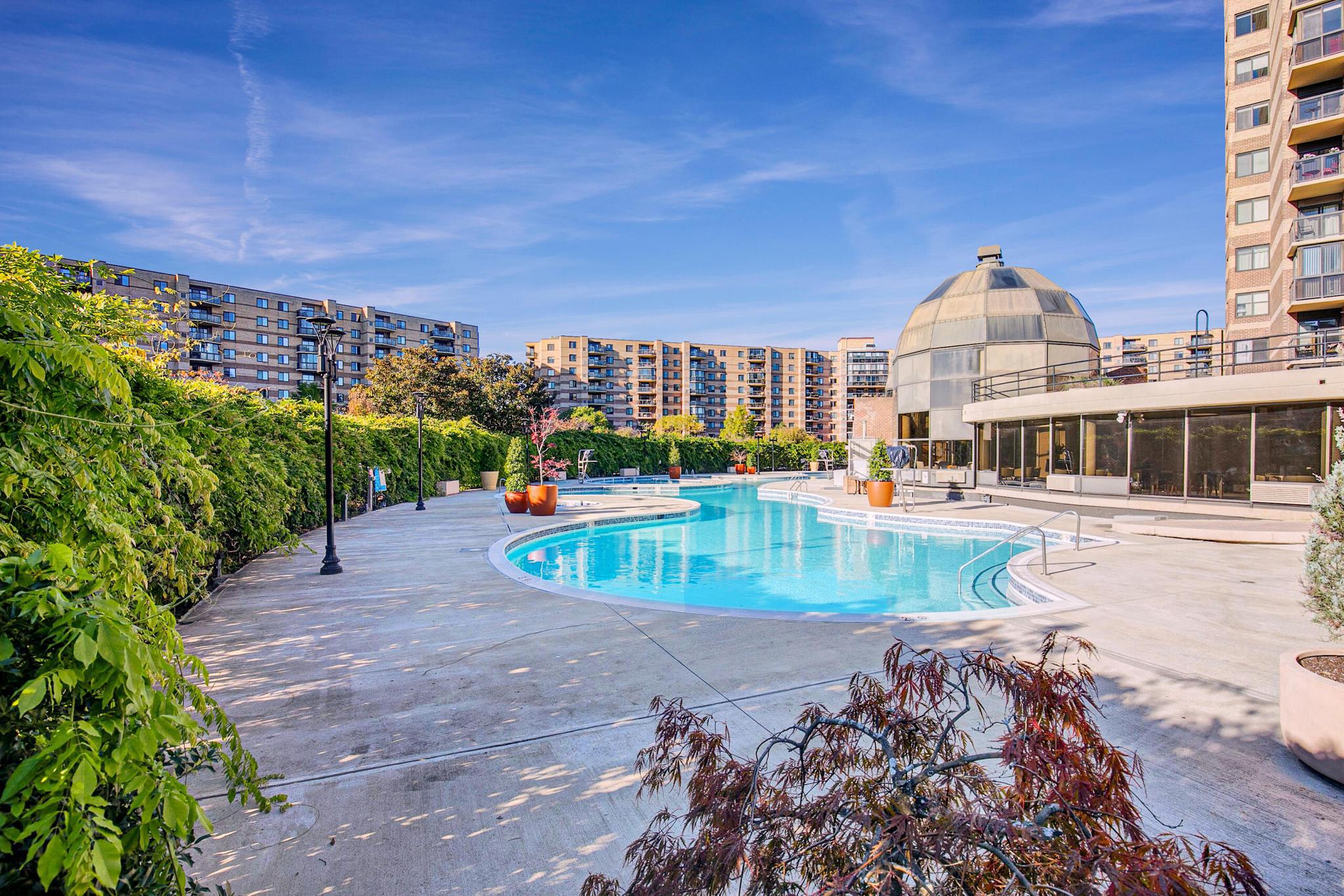  8360 Greensboro Drive, Mclean, VA, 22102 - 物件實景