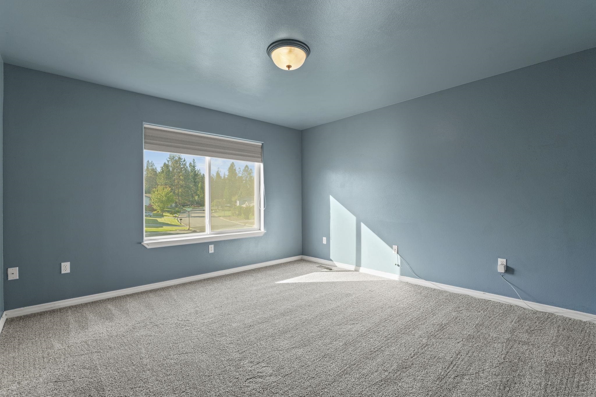 Mead, Washington, 99021, United States, 4 Bedrooms Bedrooms, ,4 BathroomsBathrooms,Residential,For Sale,1955187