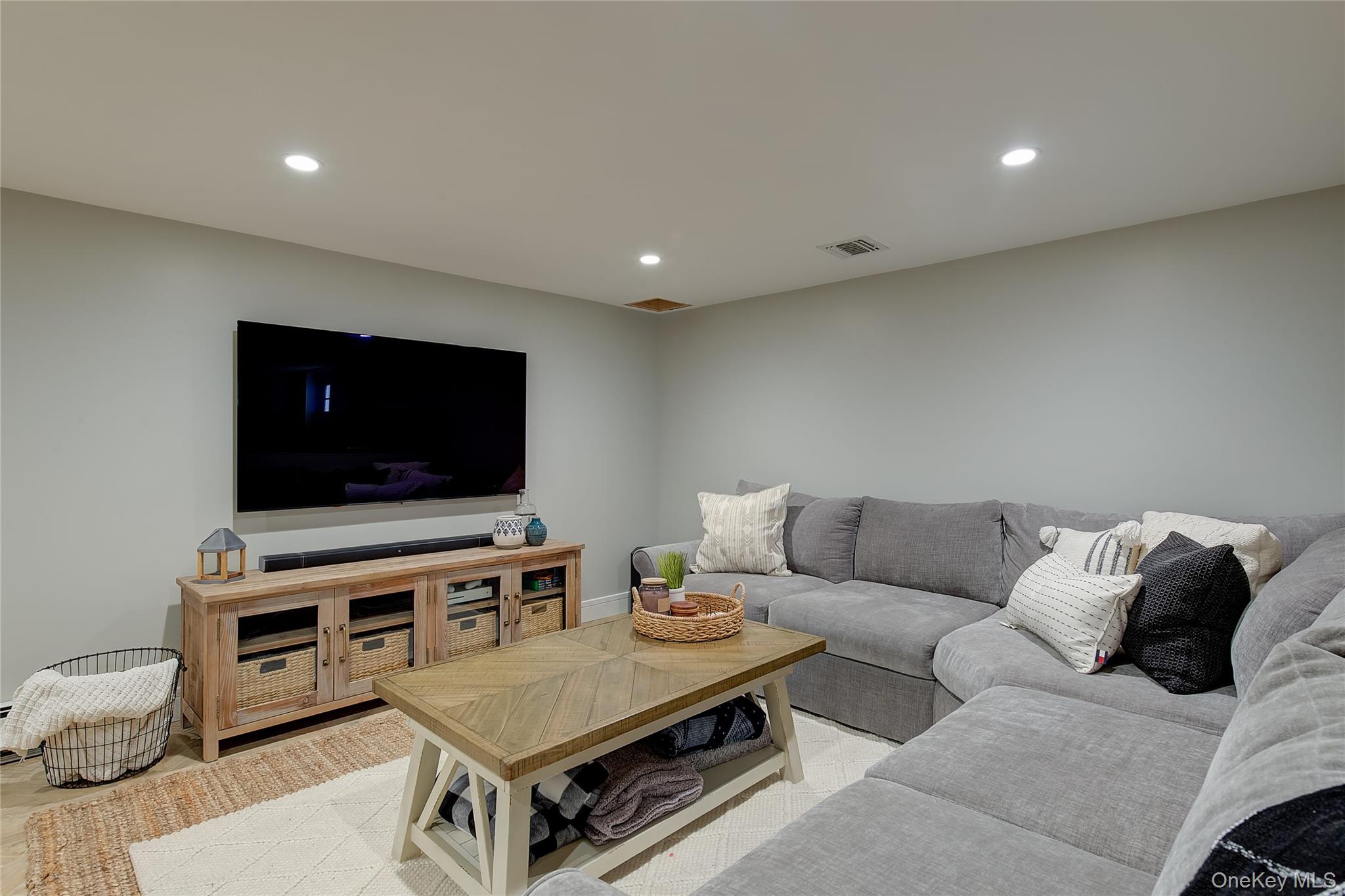  31 Garden Circle, Syosset, NY, 11791 - 物件實景