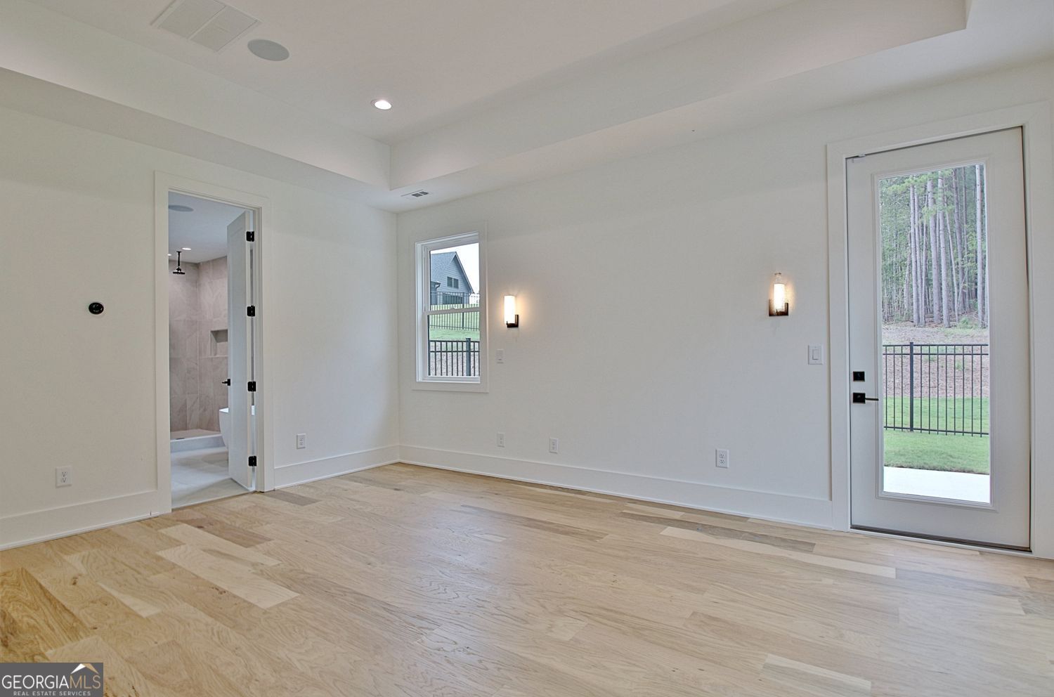Tyrone, Georgia, 30290, United States, 6 Bedrooms Bedrooms, ,6 BathroomsBathrooms,Residential,For Sale,1859039