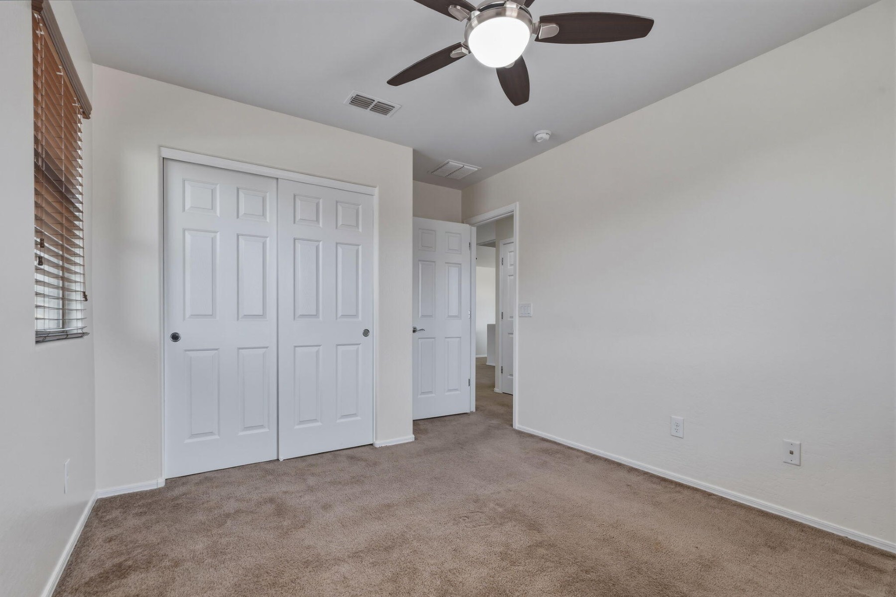  17543 W Buckhorn Trail  Surprise, AZ - 物件實景