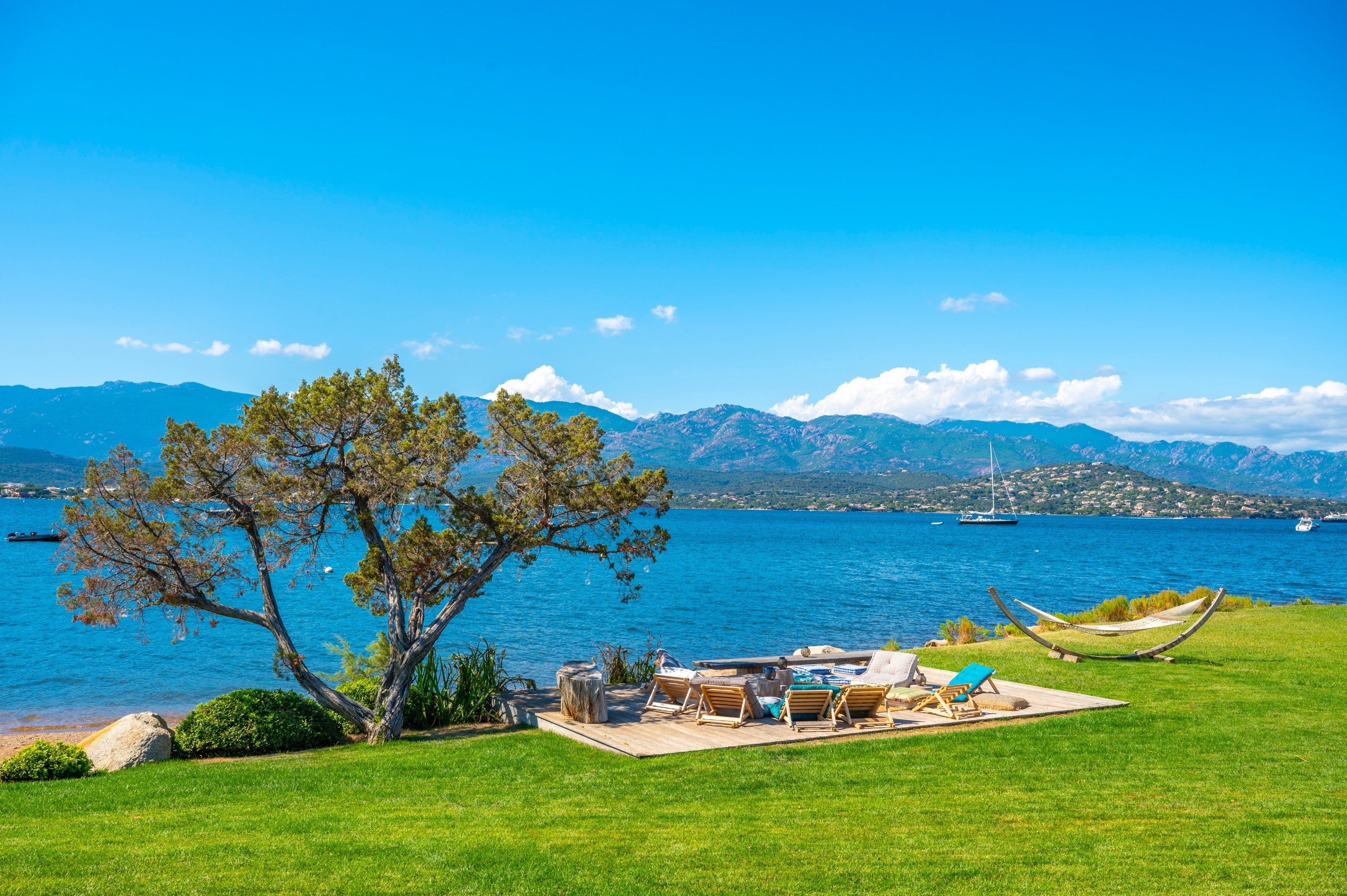  FOR SALE: EXCEPTIONAL WATERFRONT PROPERTY - GULF OF PORTO-VECCHIO - CORSICA - 物件實景